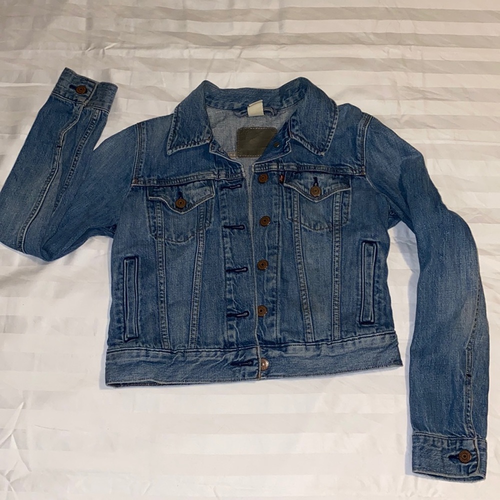 Women’s Levi’s jacket